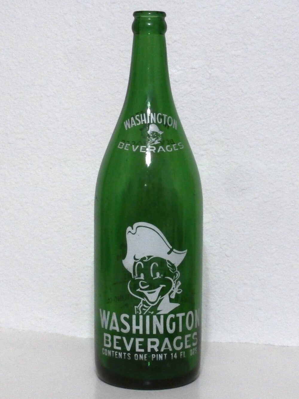 Vintage 1967 Green WASHINGTON BEVERAGES 1 Pint 14 FL.Ozs. (30 Ozs.) SODA BOTTLE